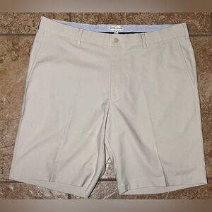 Peter Millar Beige Salem Performance Men’s Golf Short Size 36 EUC